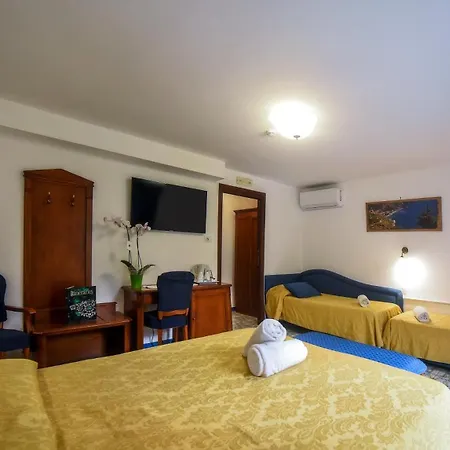 Centro Storico 酒店 3*