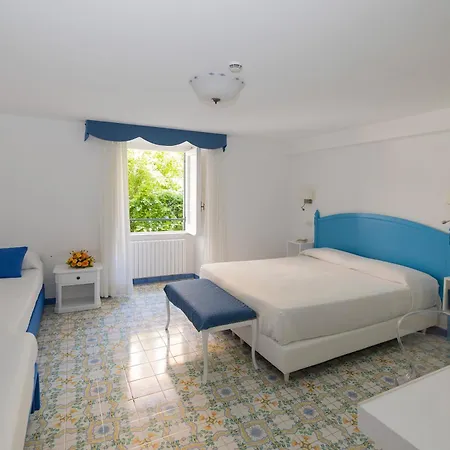 Centro Storico 3* أمالفي